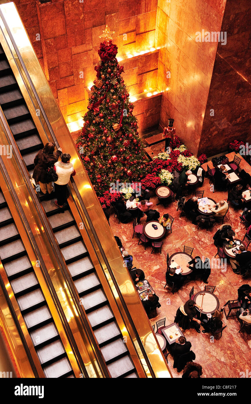 Trump Tower, Interieur, Atrium, 5th Avenue, Manhattan, New York, USA, Vereinigte Staaten, Amerika, Restaurant, Weihnachten Stockfoto