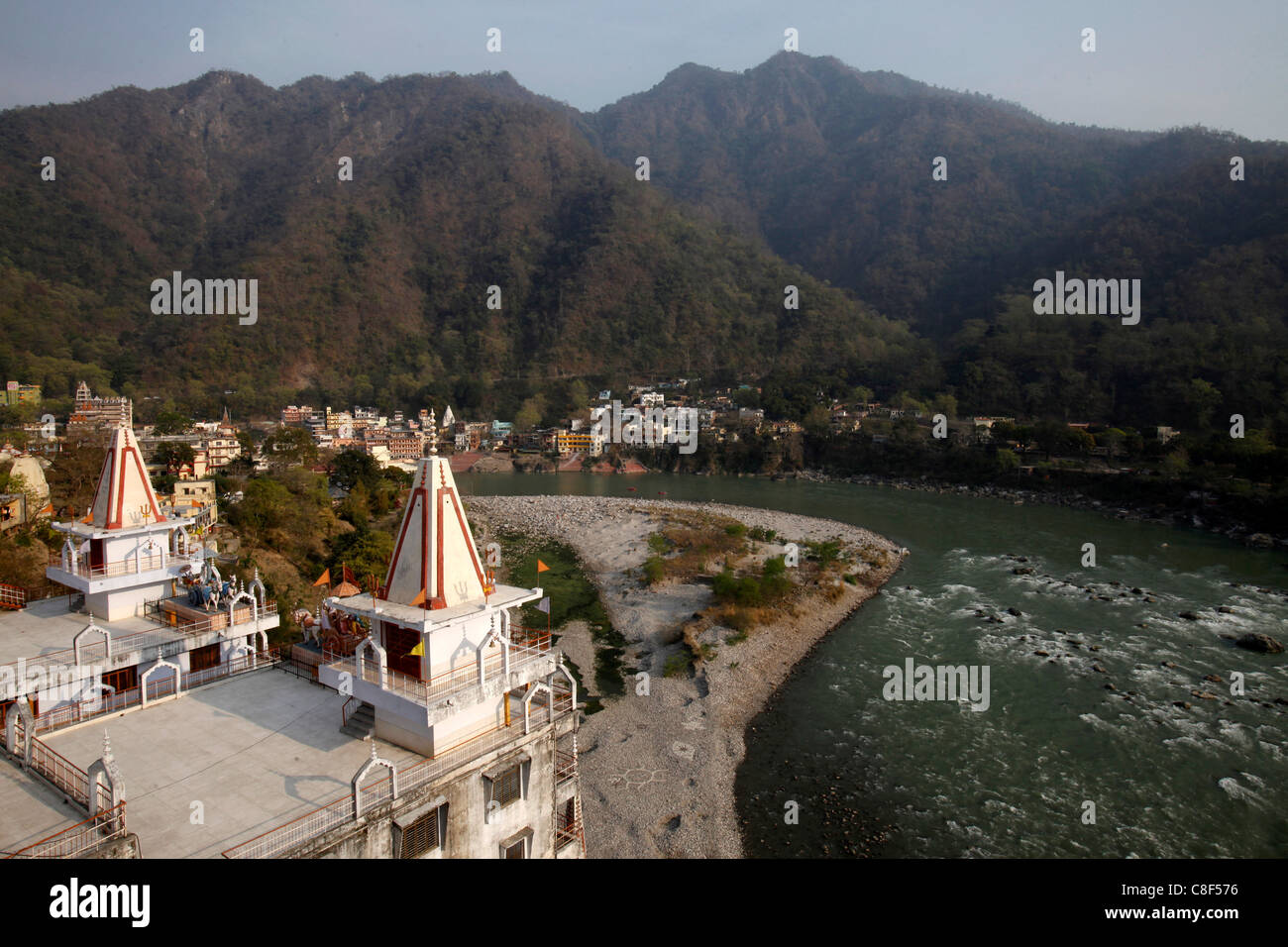 Lakshman Tempel mit Blick auf den Ganges in Rishikesh, Uttarakhand, Indien Stockfoto