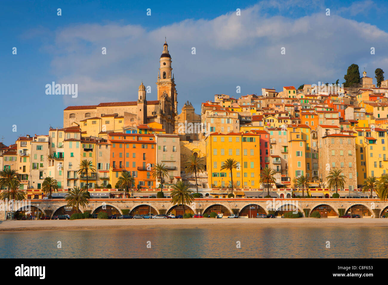 Menton, Frankreich, Europa, Côte d ' Azur, Provence, Alpes-Maritimes, Meer, Mittelmeer, Strand, Meer, Stadt, Stadt, Altstadt, h Stockfoto