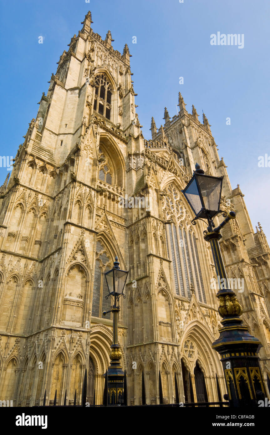 York Minster, Nordeuropas größte gotische Kathedrale, York, Yorkshire, England, Vereinigtes Königreich Stockfoto