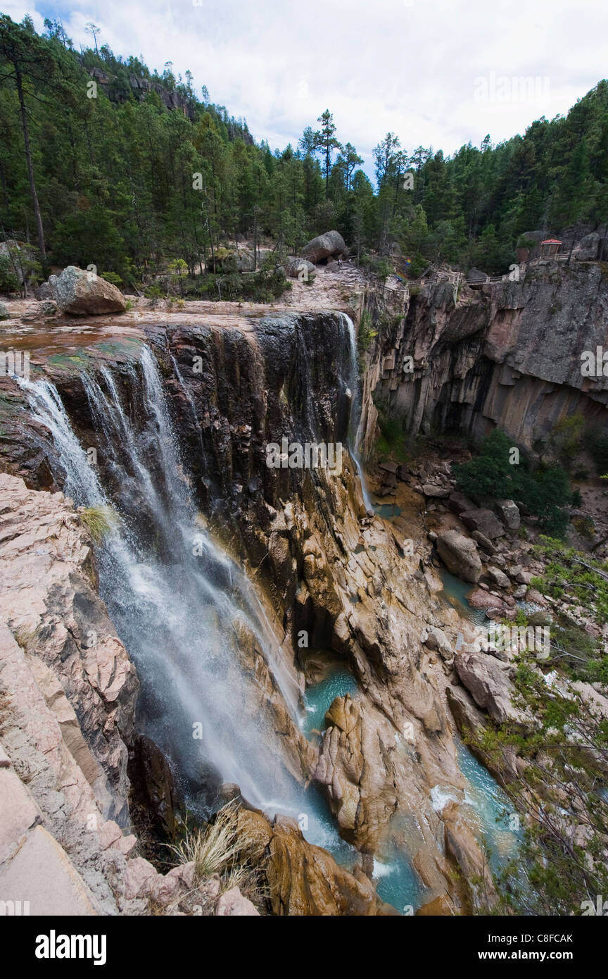 Cusarare Wasserfall, Creel, Barranca del Cobre (Copper Canyon, Staat Chihuahua, Mexiko Stockfoto