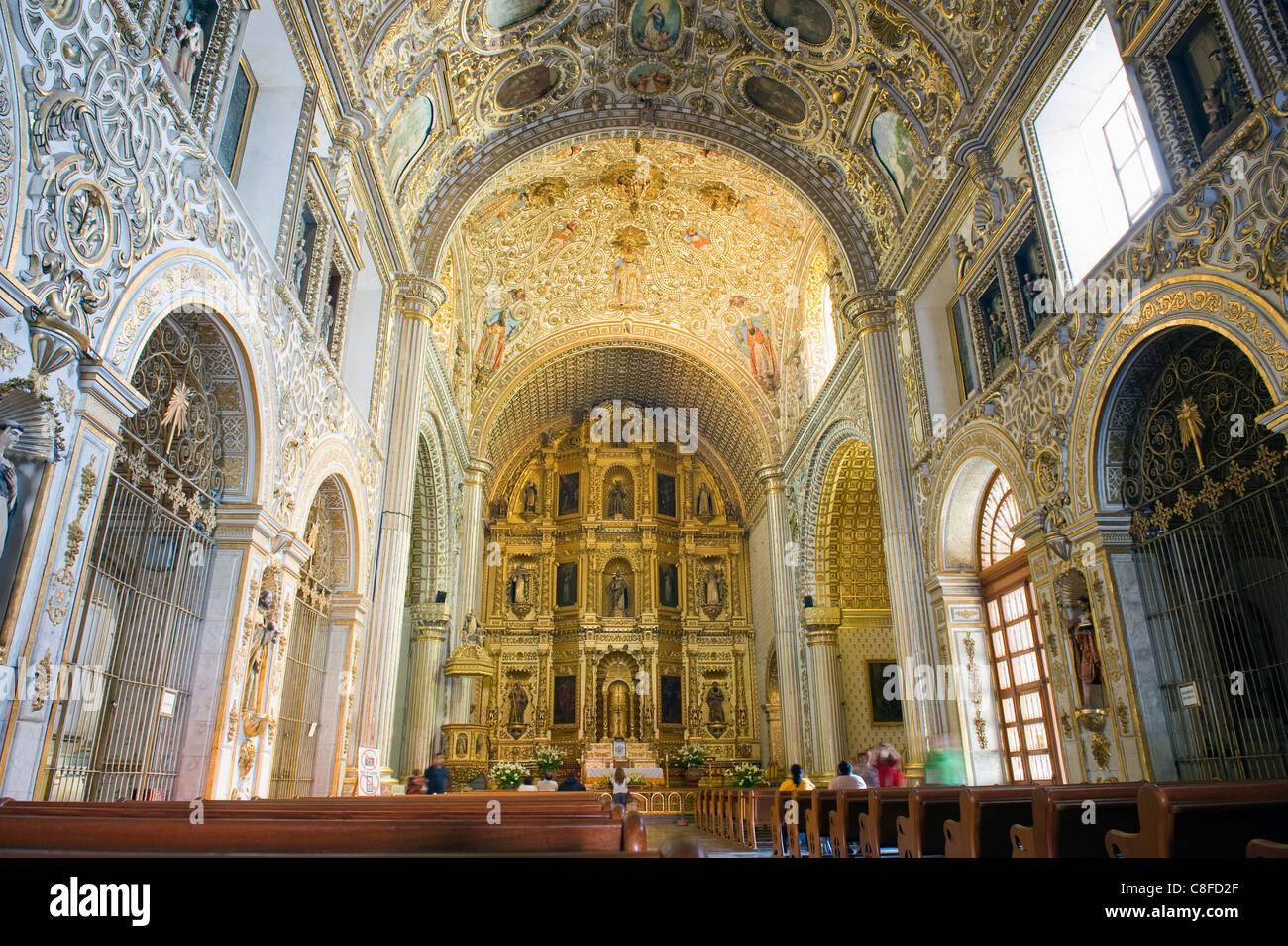 Innenraum der Kirche Santo Domingo, Oaxaca, Bundesstaat Oaxaca, Mexiko Stockfoto
