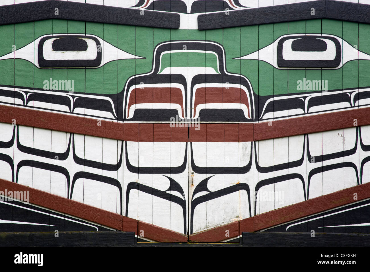 Haus, Totem Pole Park, Royal British Columbia Museum, Victoria, Vancouver Island, British Columbia, Kanada Stockfoto