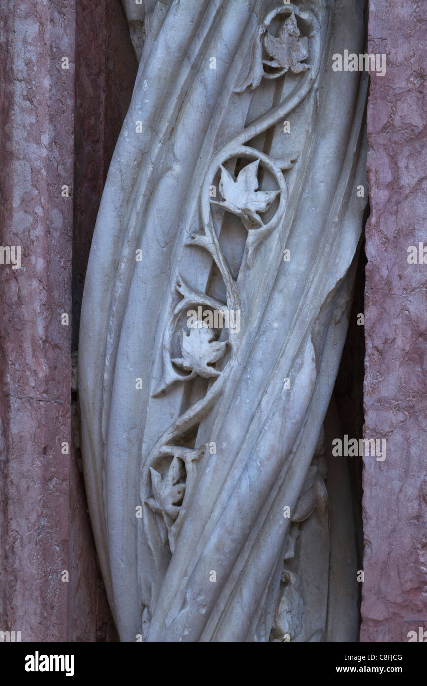 Aus Marmor Detail an der Fassade des Doms in Siena, Toskana, Italien Stockfoto