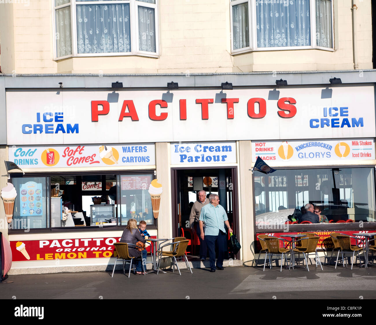 Pacittos italienische Eis Shop und Café, Scarborough, Yorkshire, England Stockfoto