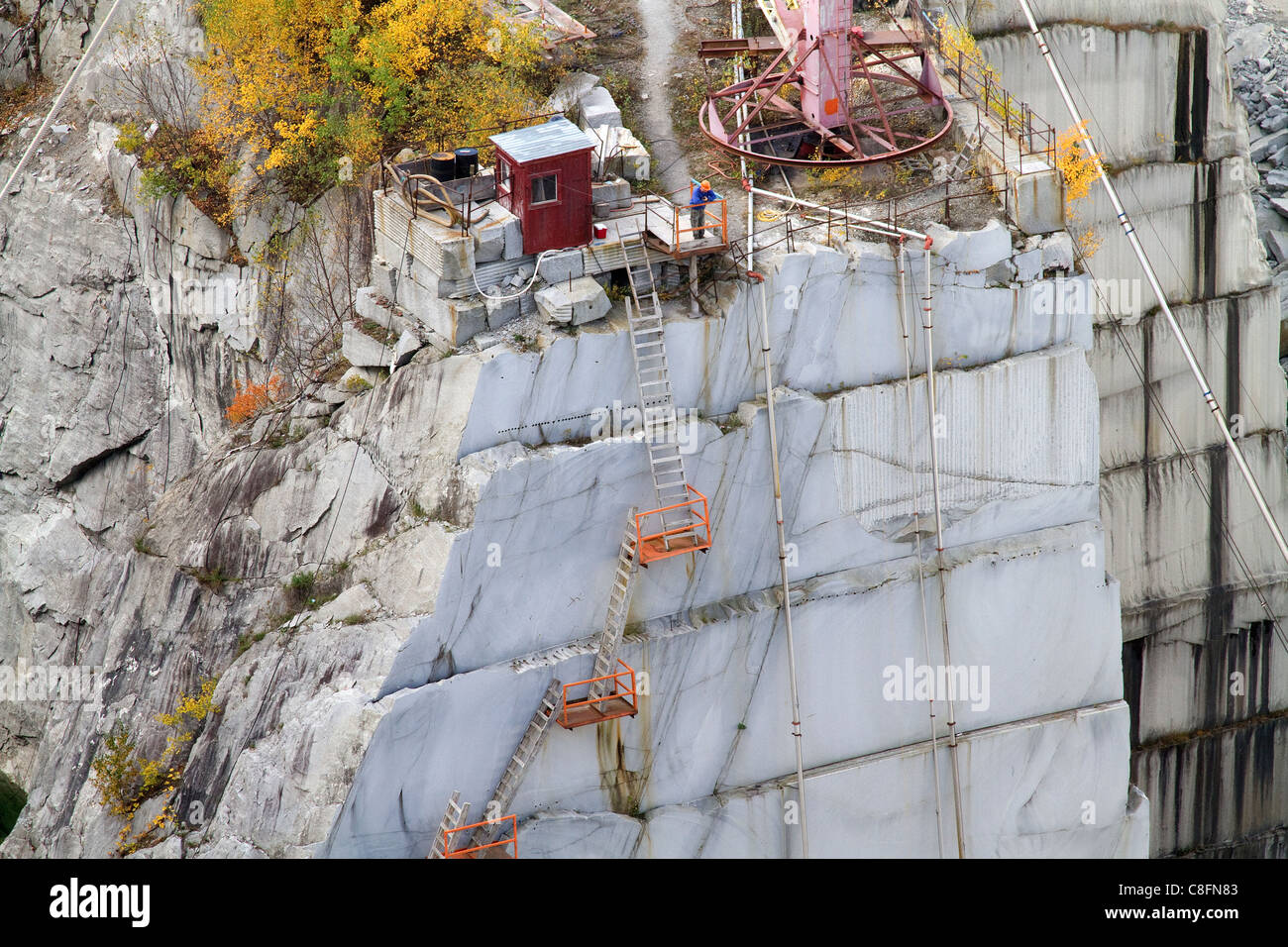 Steinbruch Landschaft aus Granitfelsen, Stein, an Felsen der Alter Steinbruch in der Nähe von Barre, Vermont. Stockfoto