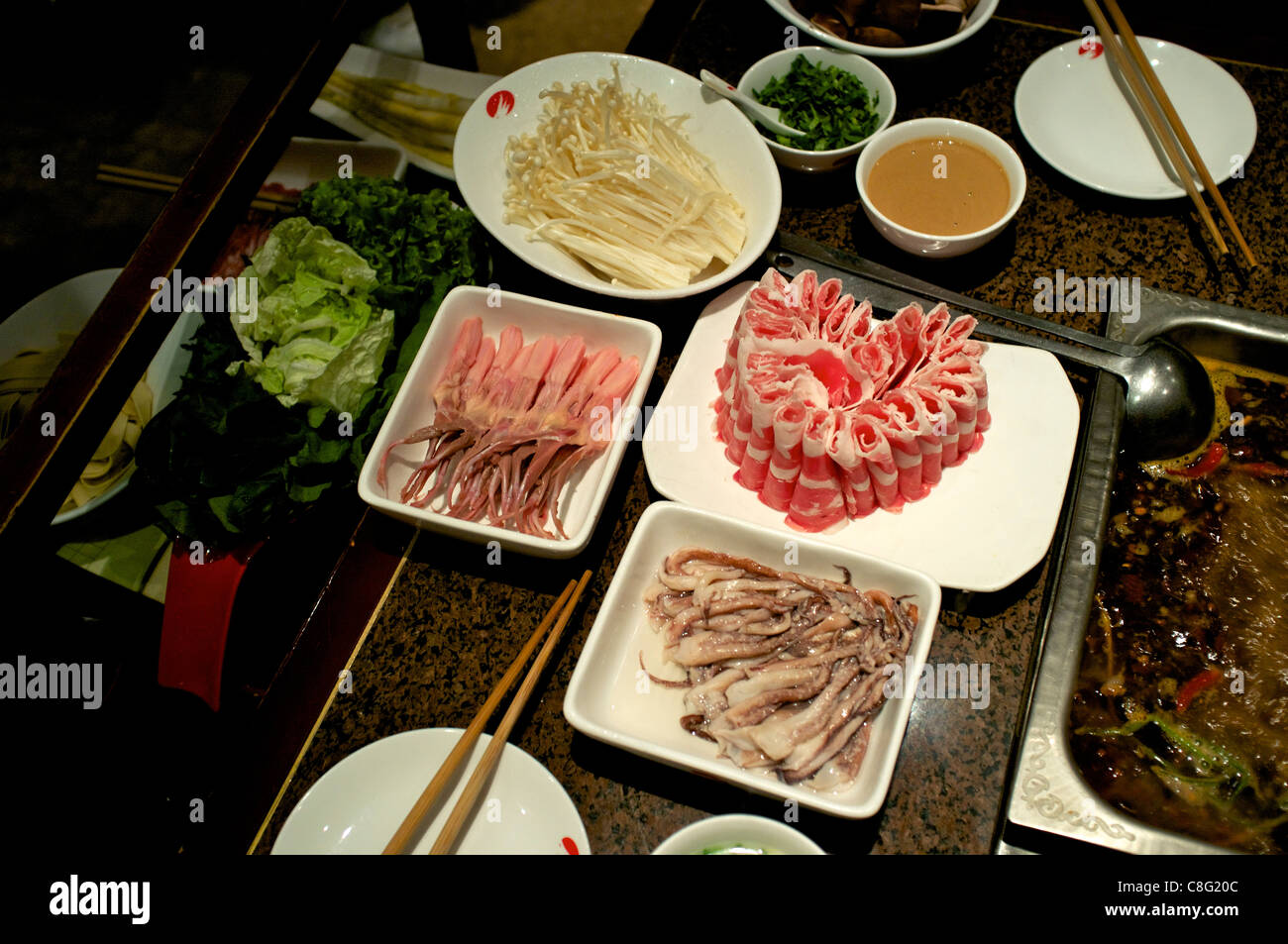 Hai Di Lao Hot Pot Restaurant in Peking, China. 21. Oktober 2011 Stockfoto