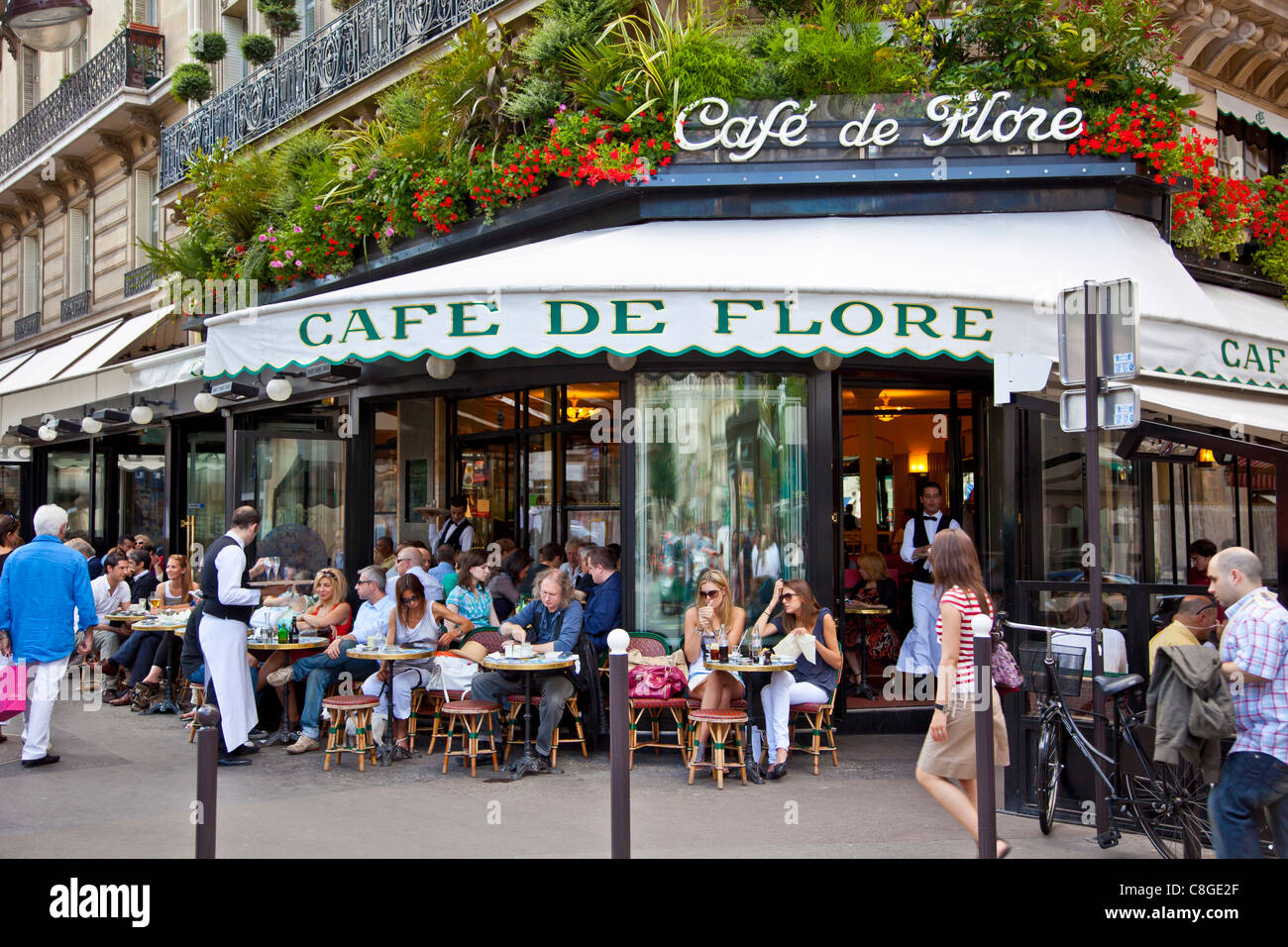 Cafe de Flore, Saint-Germain-des-Prés, Rive Gauche, Paris, Frankreich Stockfoto