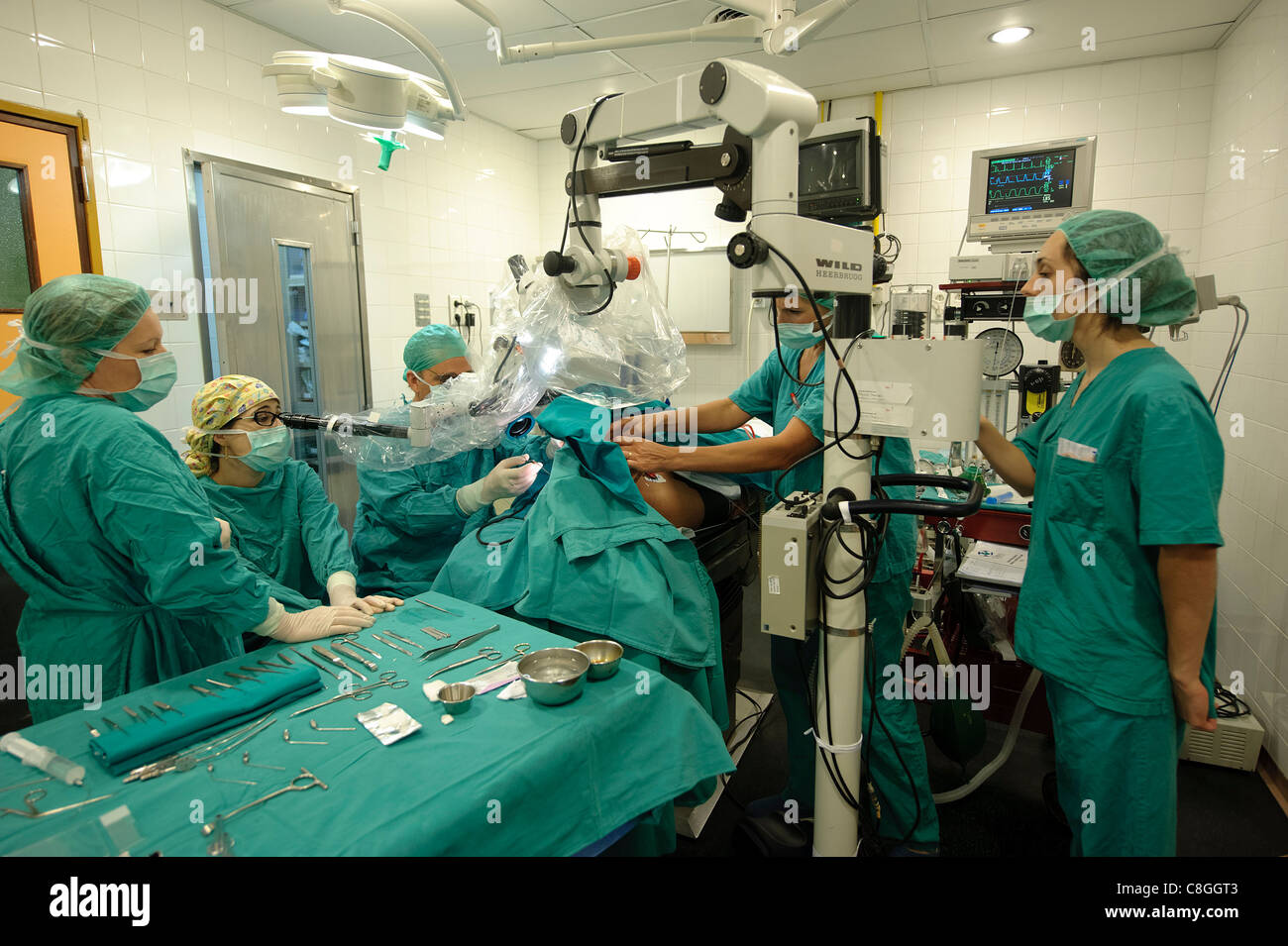 Ärzte der Chirurgie im OP-Saal Stockfoto