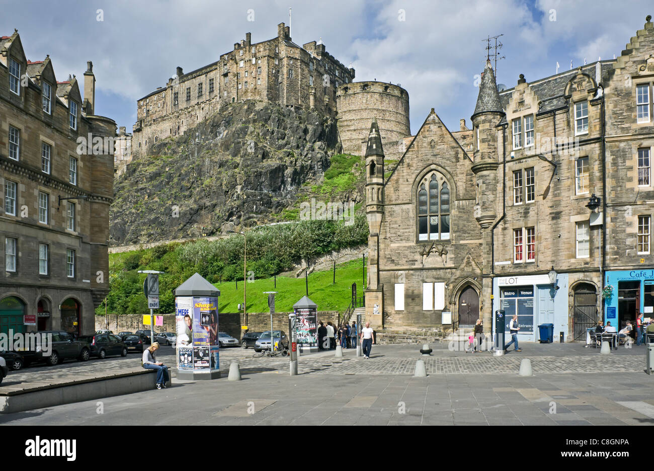 Edinburgh Castle von Grassmarket Edinburgh Schottland gesehen. Stockfoto
