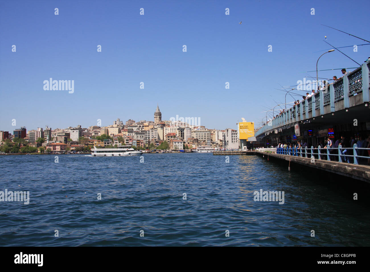 Istanbul, Türkei, Goldenes Horn, Halic, Galata, Brücke, Beyoglu, Wasser, Reisen, Tourismus Stockfoto