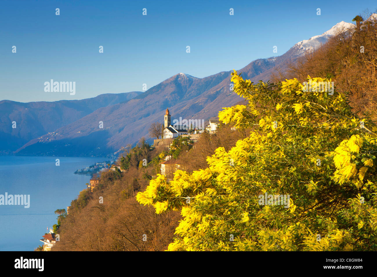Ronco Lago Maggiore Switzerland Stockfotos und -bilder Kaufen - Seite 2 -  Alamy
