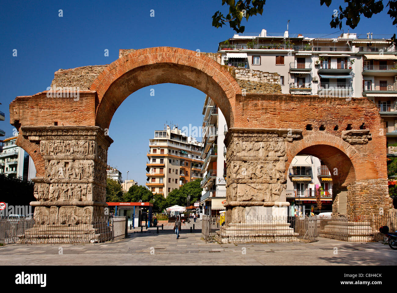 Der Bogen des Galerius, auch bekannt als "Killer" eins der wichtigsten Denkmäler von Thessaloniki, Griechenland. Stockfoto