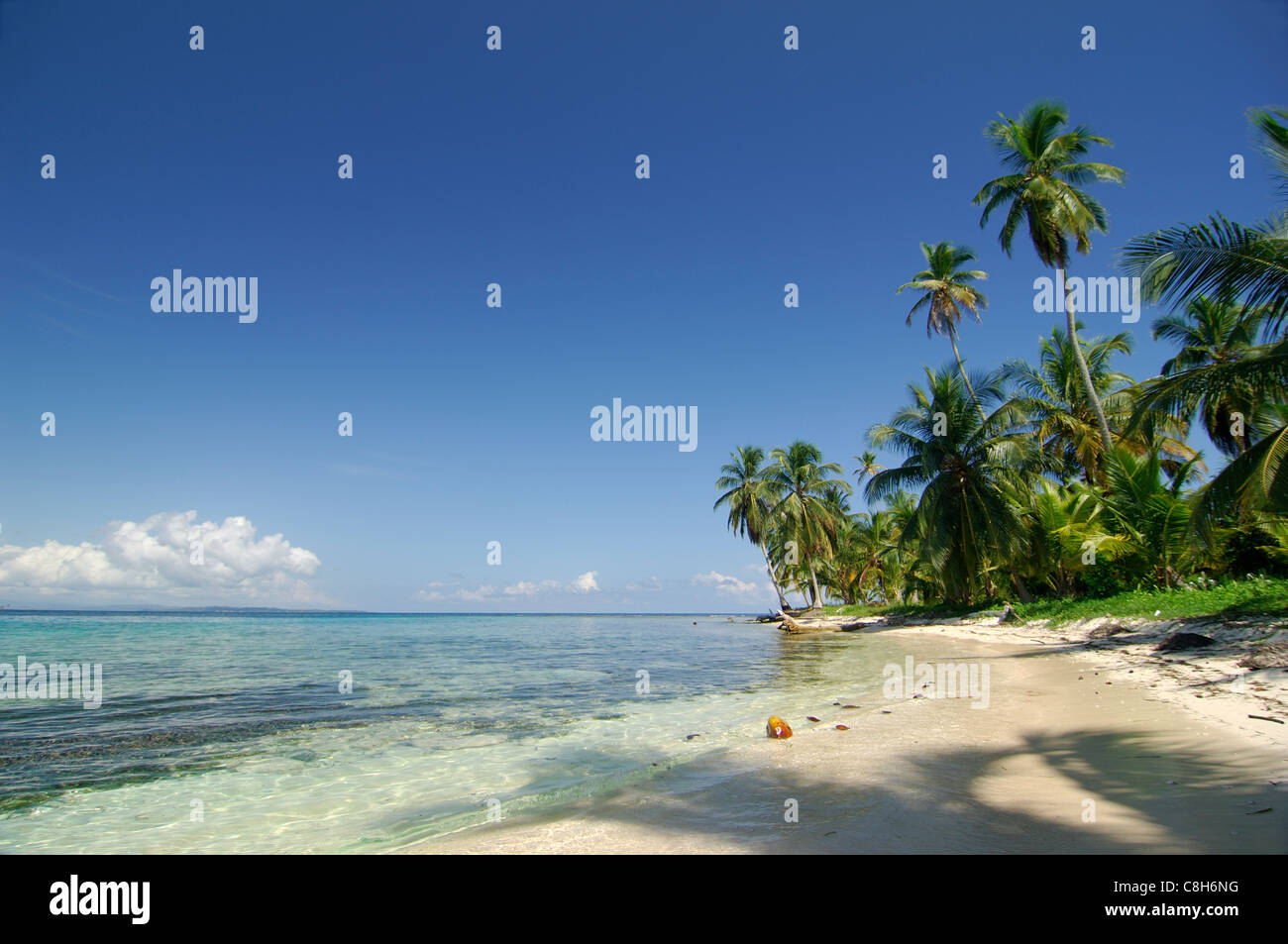 Tropischer Strand, San Blas Archipel, Panama - Stock Foto Stockfoto
