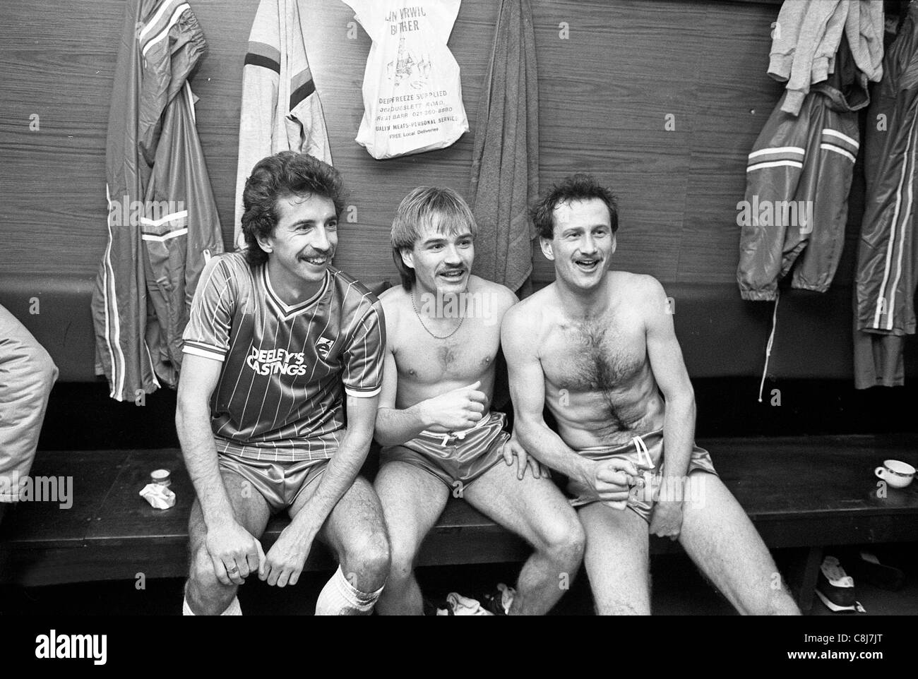 Liverpool V Walsall Town an der Anfield Road 02.07.1984 Walsall Spieler Kevin Summerfield, David Preece und Richard O'Kelly nach Zeichnung t Stockfoto