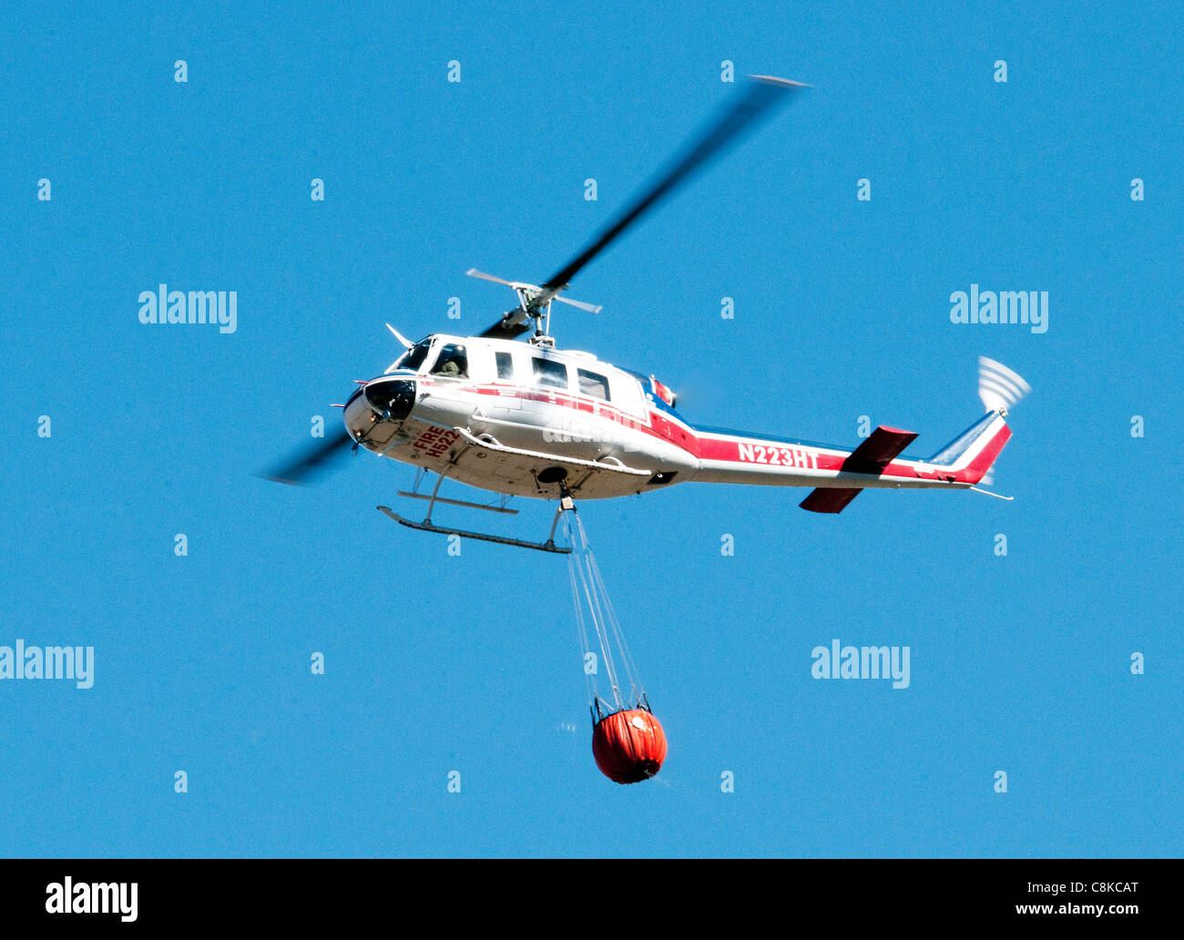 Cal FIRE Bell UH-1H Brandbekämpfung Hubschrauber Stockfoto