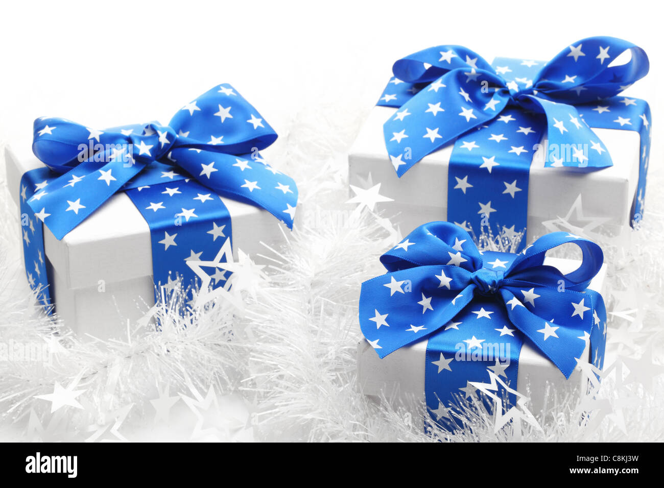 Weihnachtsschmuck und Geschenke Stockfoto