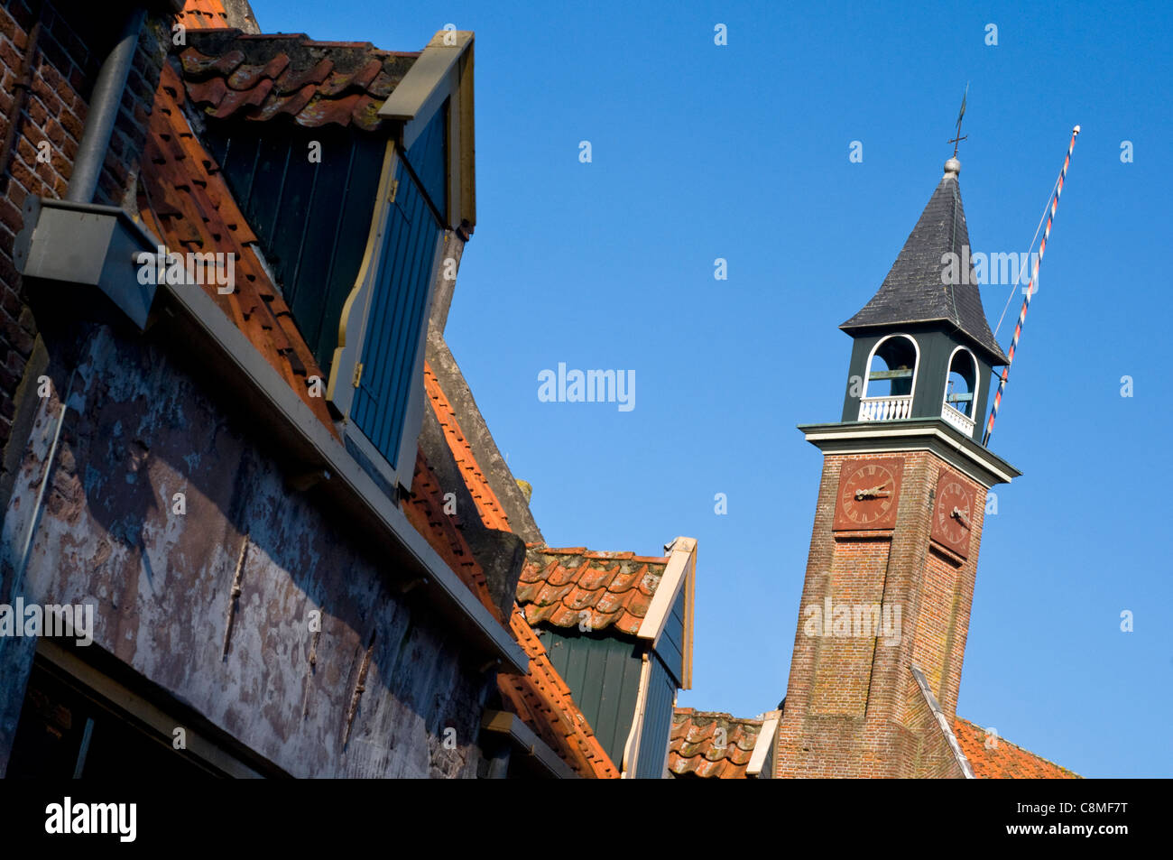 Die Kirche und die Gebäude an der Zuiderzee-Museum in den Niederlanden Stockfoto