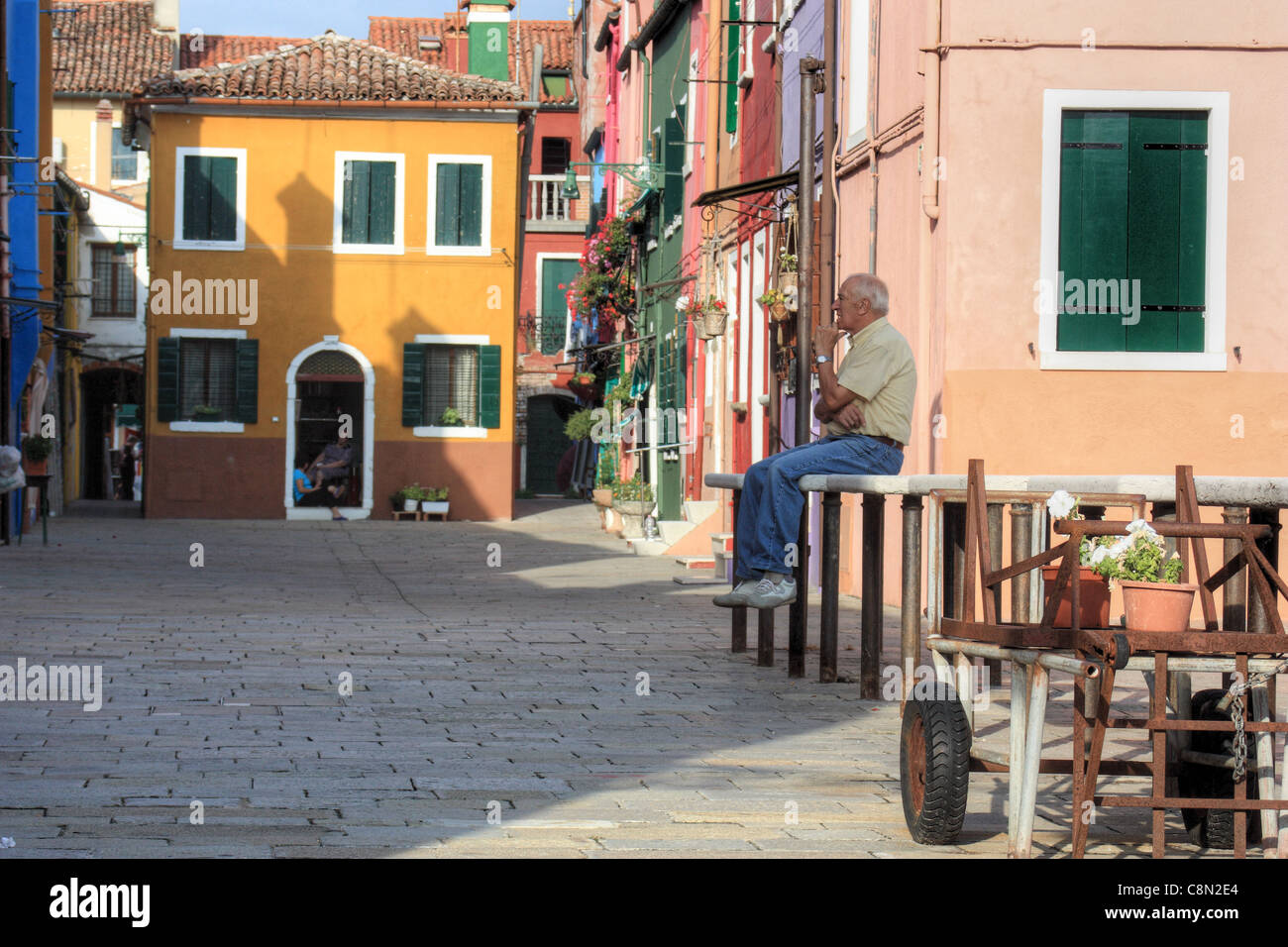 Warten - Insel Burano, Venedig, Italien Stockfoto