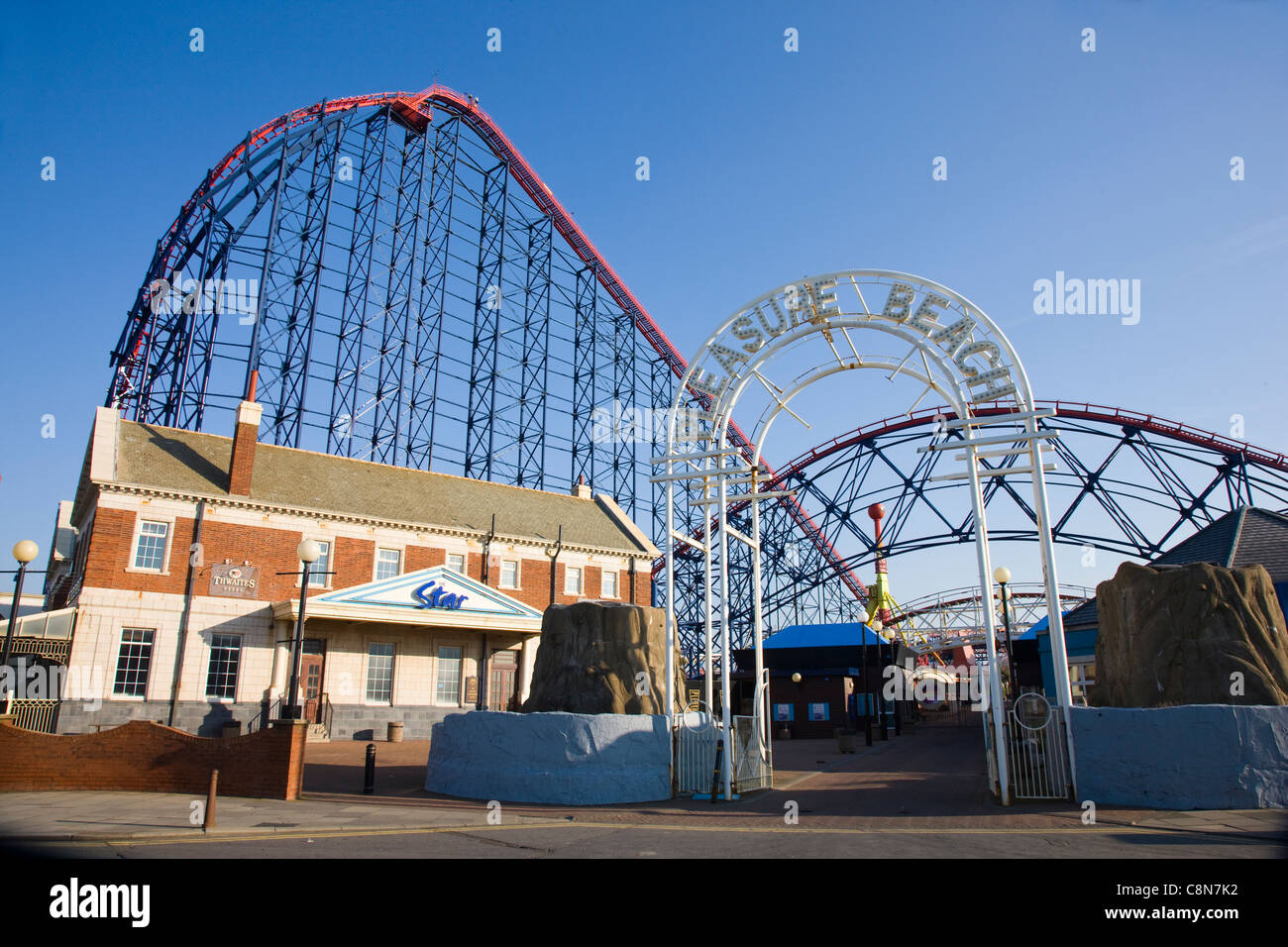 Die Big One Achterbahn in Blackpool Pleasure Beach, Blackpool, UK Stockfoto