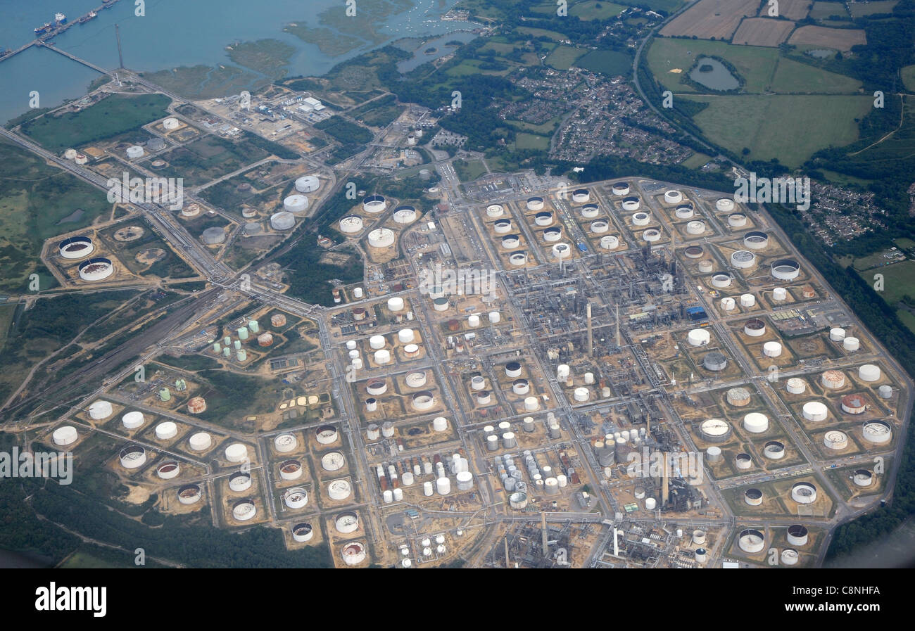 Eine Luftaufnahme der Küste Ölraffinerie. Fawley, England. Stockfoto