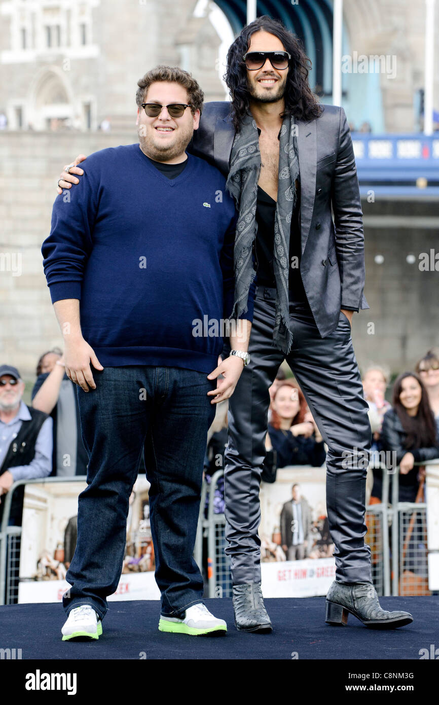 Russell Brand und Jonah Hill in die "Get Him der griechischen" Photocall Töpfer Felder. London, 20. Juni 2010. Stockfoto