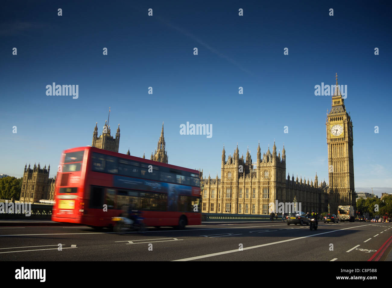 Westminster Bridge und den Houses of Parliament Stockfoto