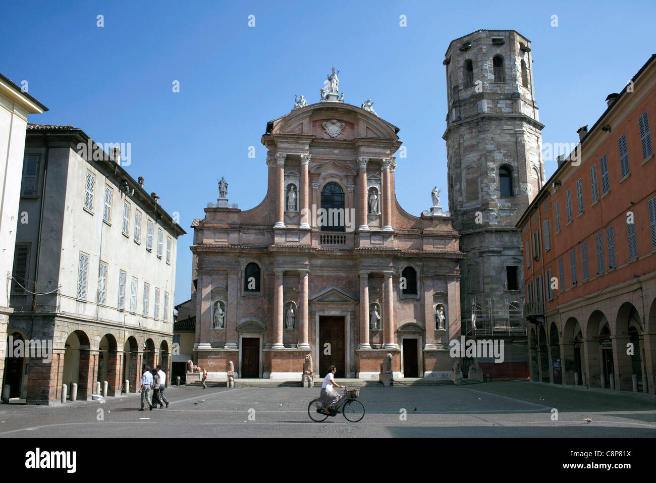 Die Basilica di San Prospero in der Piazza San Prospero, Reggio Emilia, Italien. Stockfoto