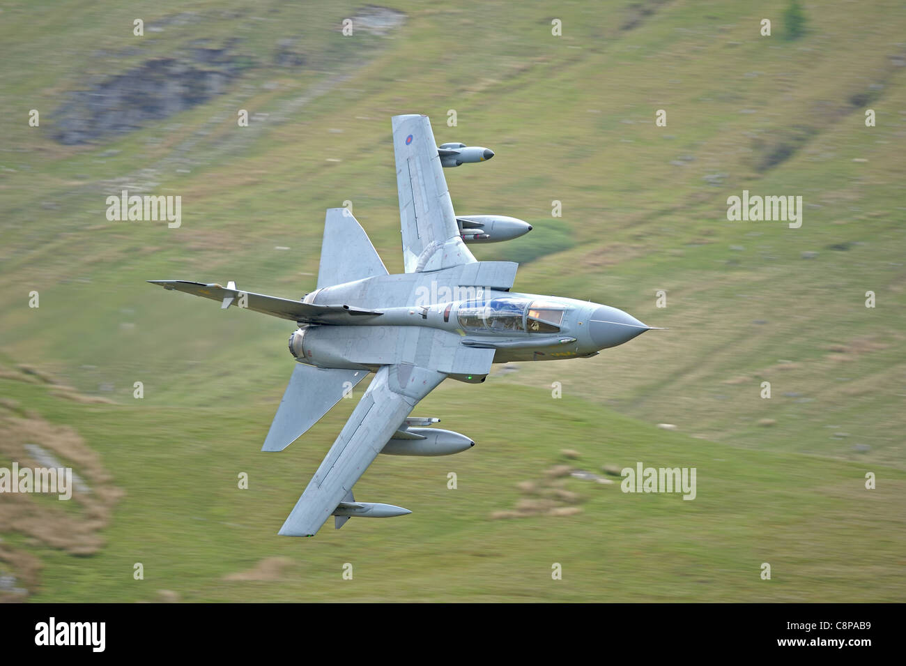 Panavia Tornado niedrigen Flugausbildung in Mid-Wales Stockfoto