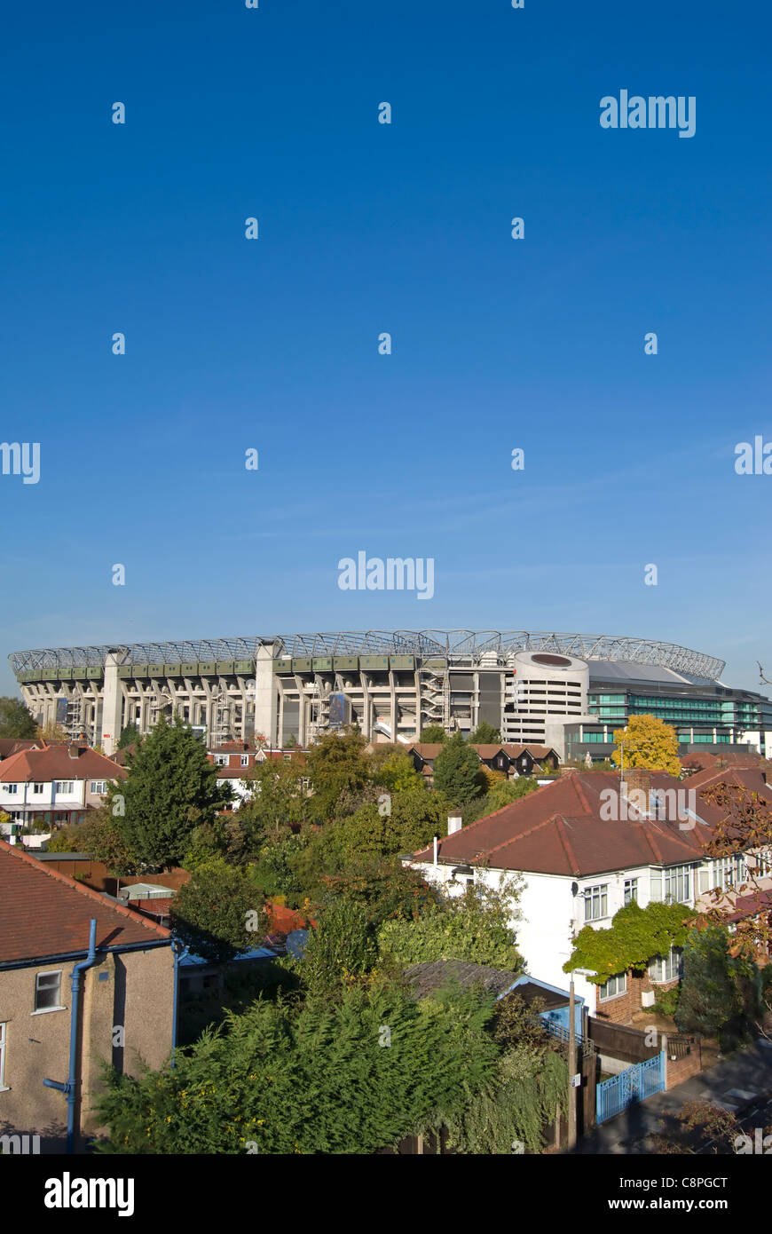 Twickenham Stadion oder Rugby-Boden, mit lokalen Häuser im Vordergrund, Twickenham, Middlesex, england Stockfoto