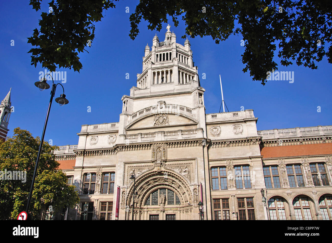 Haupteingang zum Victoria und Albert Museum, Cromwell Gardens, Kensington, Greater London, England, Vereinigtes Königreich Stockfoto