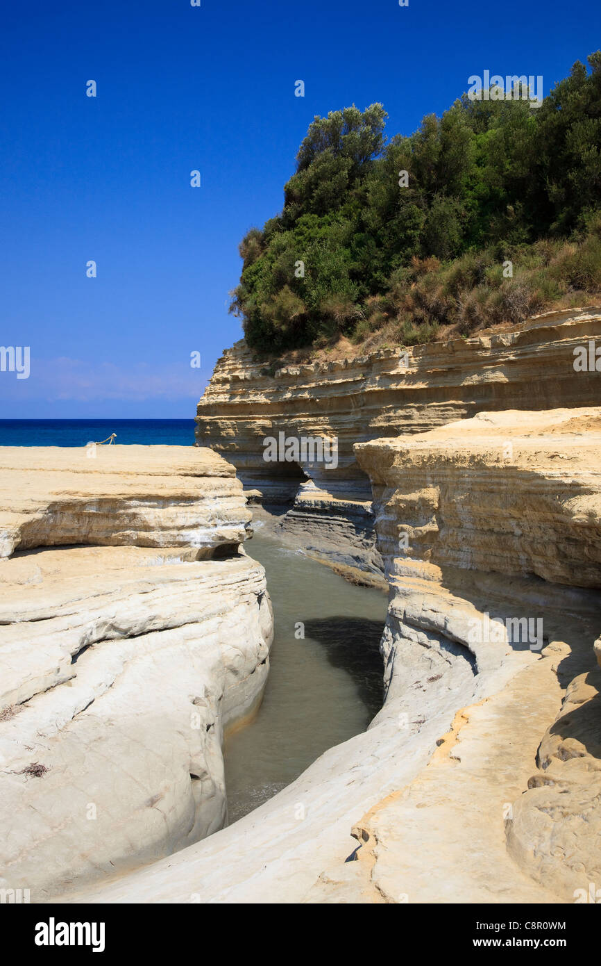 Felsformationen an der Canal d ' Amour in der Nähe von Sidari, Korfu, Griechenland Stockfoto