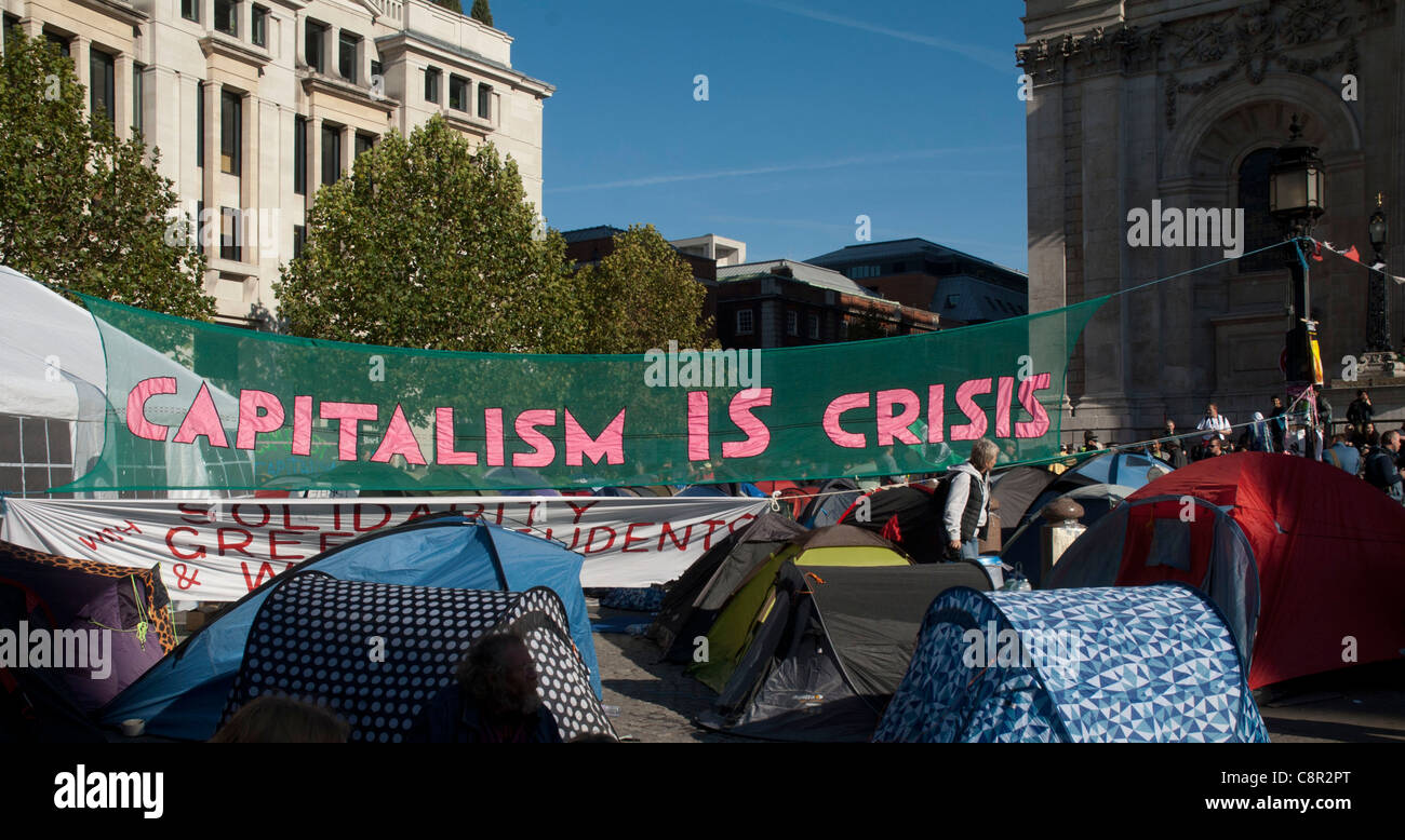 Antikapitalistischer Protest in der Nähe der Börse London Stockfoto