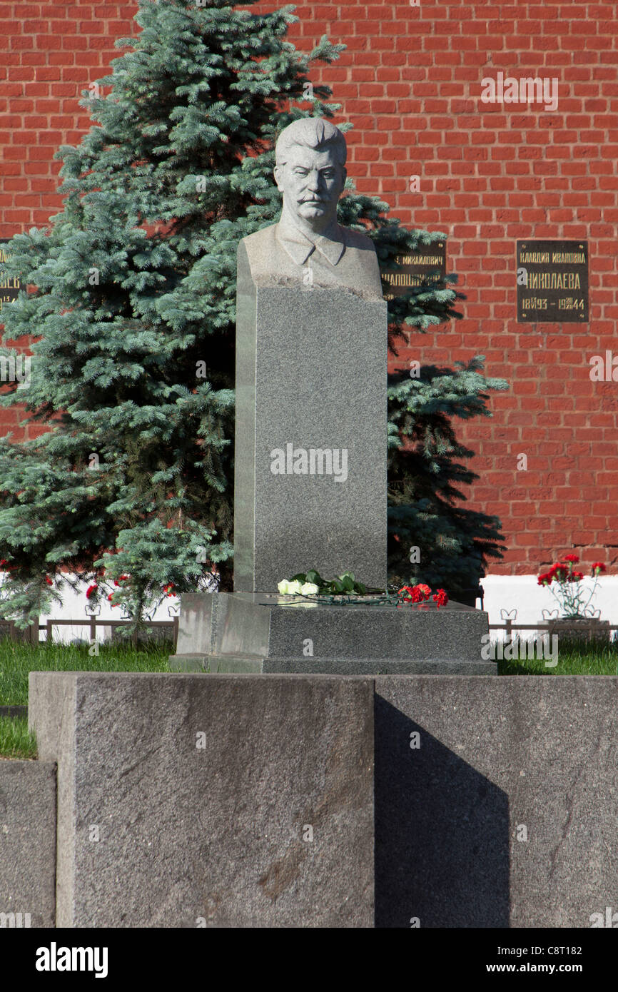 Grabstein von Josef Stalin (1878-1953) in der Kreml-Mauer Nekropole in Moskau, Russland Stockfoto