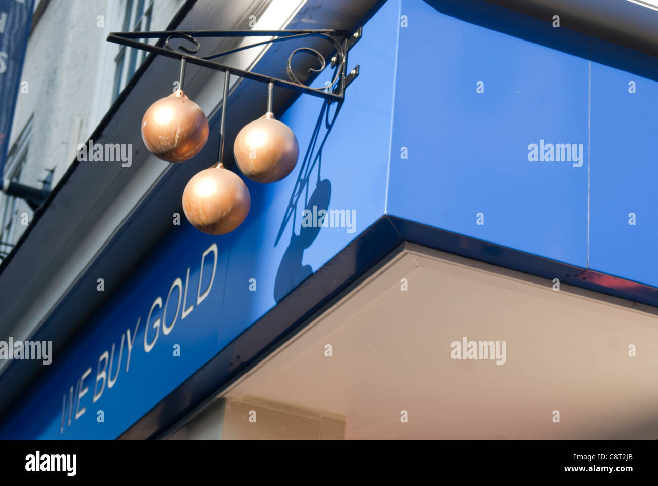 Die drei Kugeln Zeichen der Pfandleiher shop Stockfoto