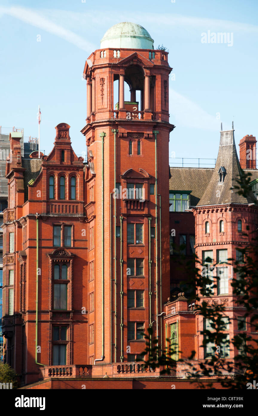 Rückansicht des Gebäudes Refuge Assurance. Oxford Straße, Manchester, England, Vereinigtes Königreich.  Jetzt im Palace Hotel. Stockfoto