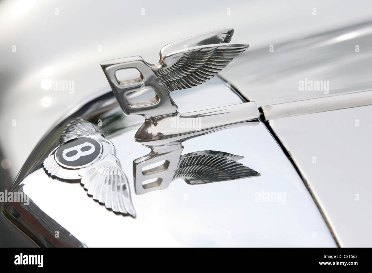 Logo auf einem Vintage Bentley Auto. Stockfoto