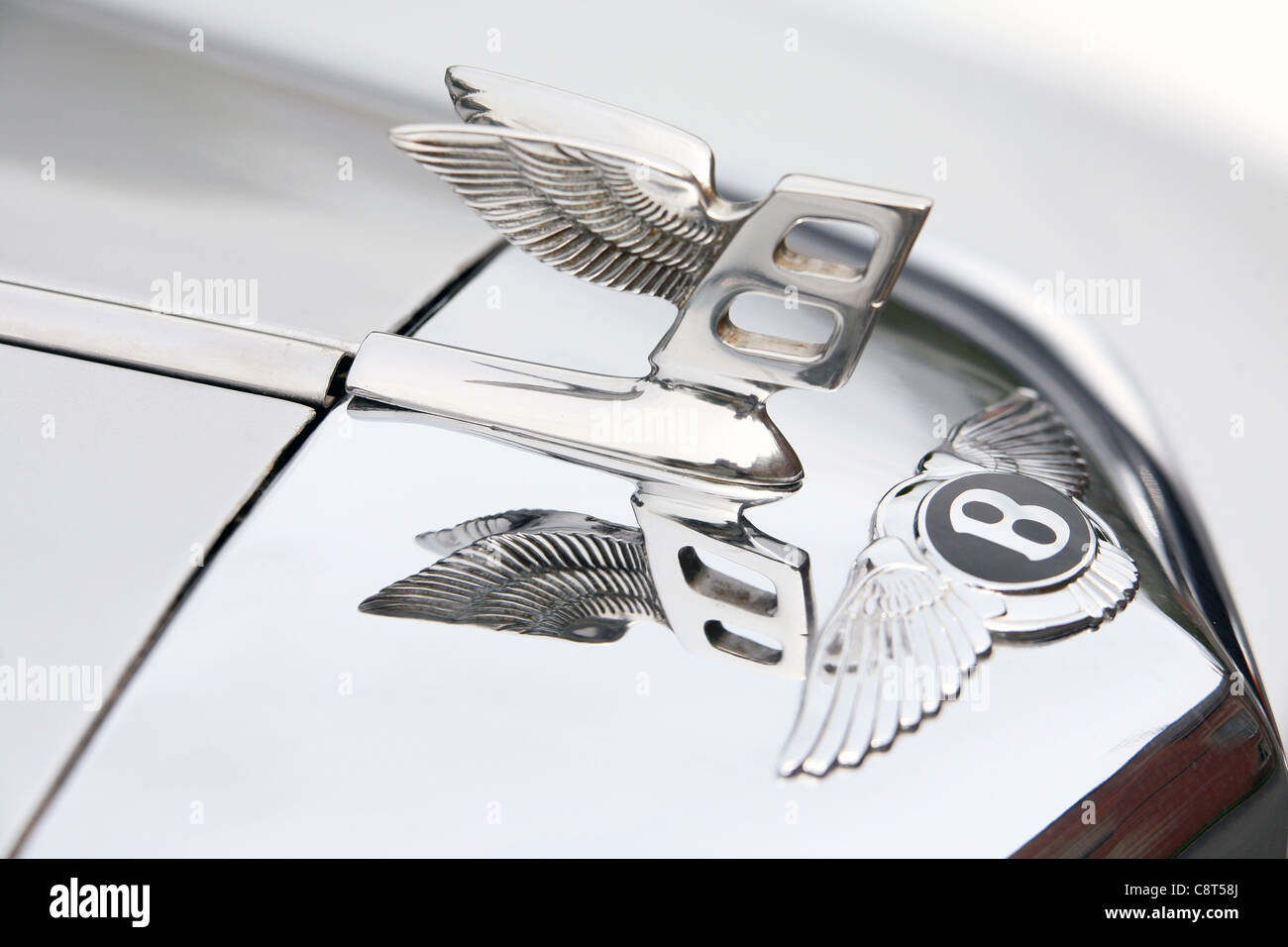 Logo auf einem Vintage Bentley Auto. Stockfoto