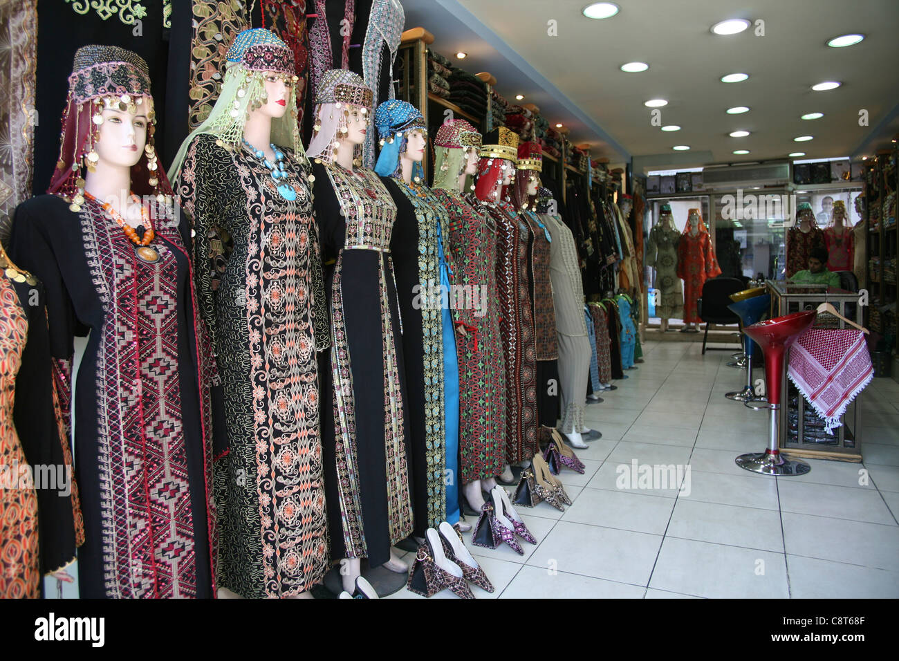 traditionelle Kleider in Amman, Jordanien Stockfotografie - Alamy