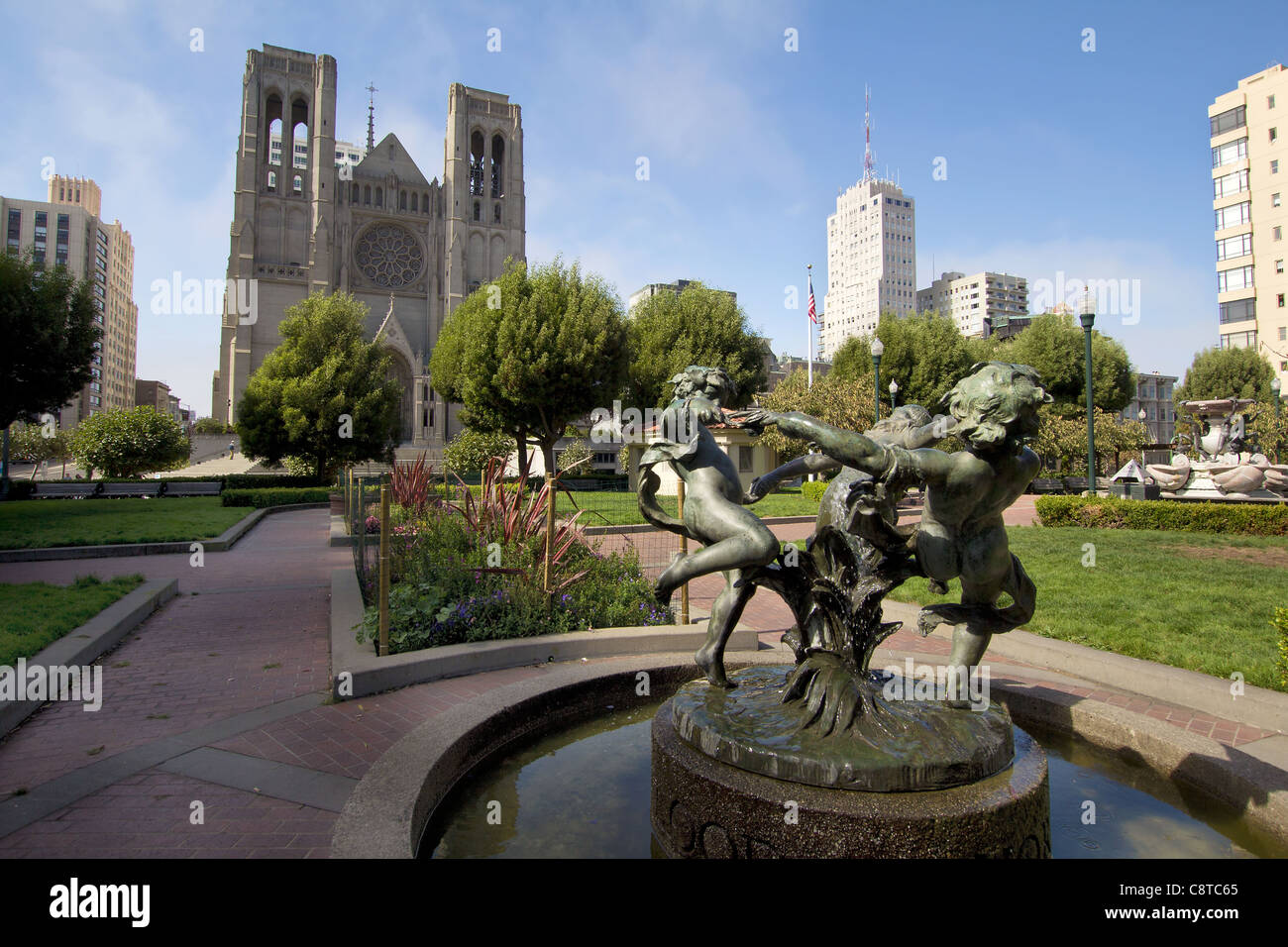 Brunnen am Huntington Park von Grace Cathedral in San Francisco Stockfoto