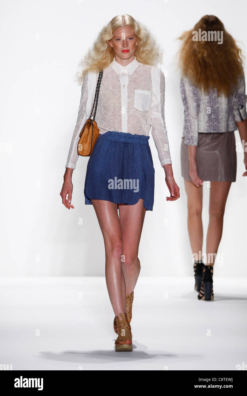 Rebecca Minkoff Spring/Summer 2012 Kollektion - New York Fashionweek Stockfoto