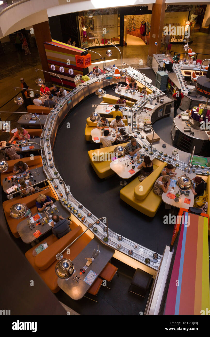 Yo! Sushi bar-japanisches Restaurant bei Bluewater Shopping Centre, Greenhithe, Kent, England, UK Stockfoto