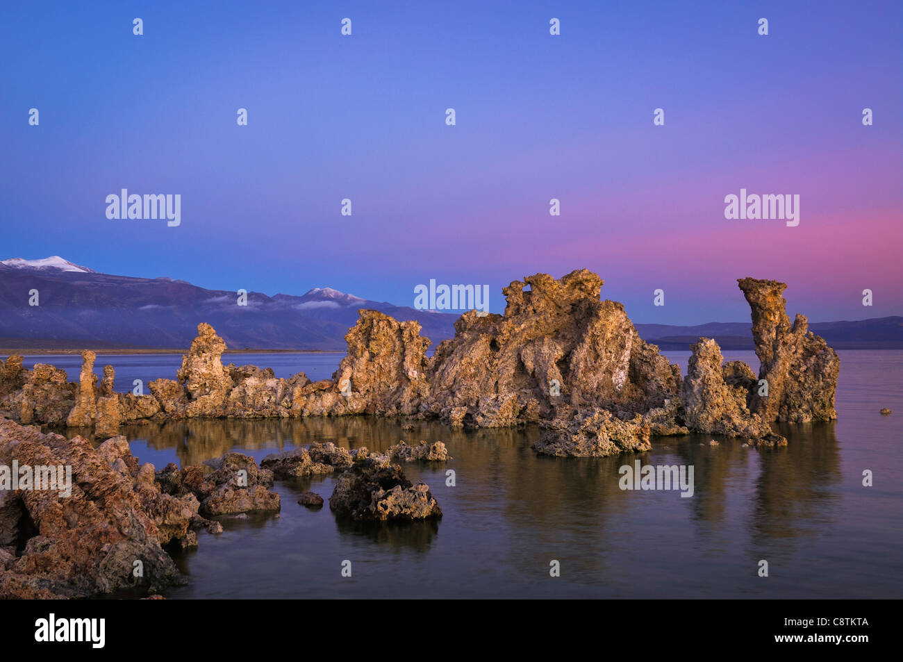 USA, California, Mono Lake Tufa Felsen Stockfoto