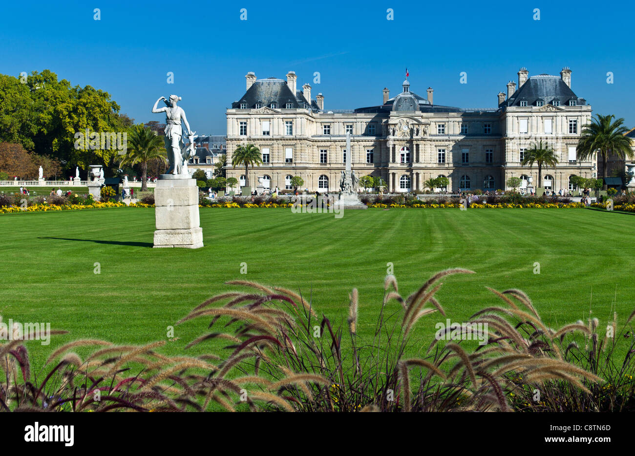 Paris, Luxemburg-Gärten, der Sénate Palast Stockfoto