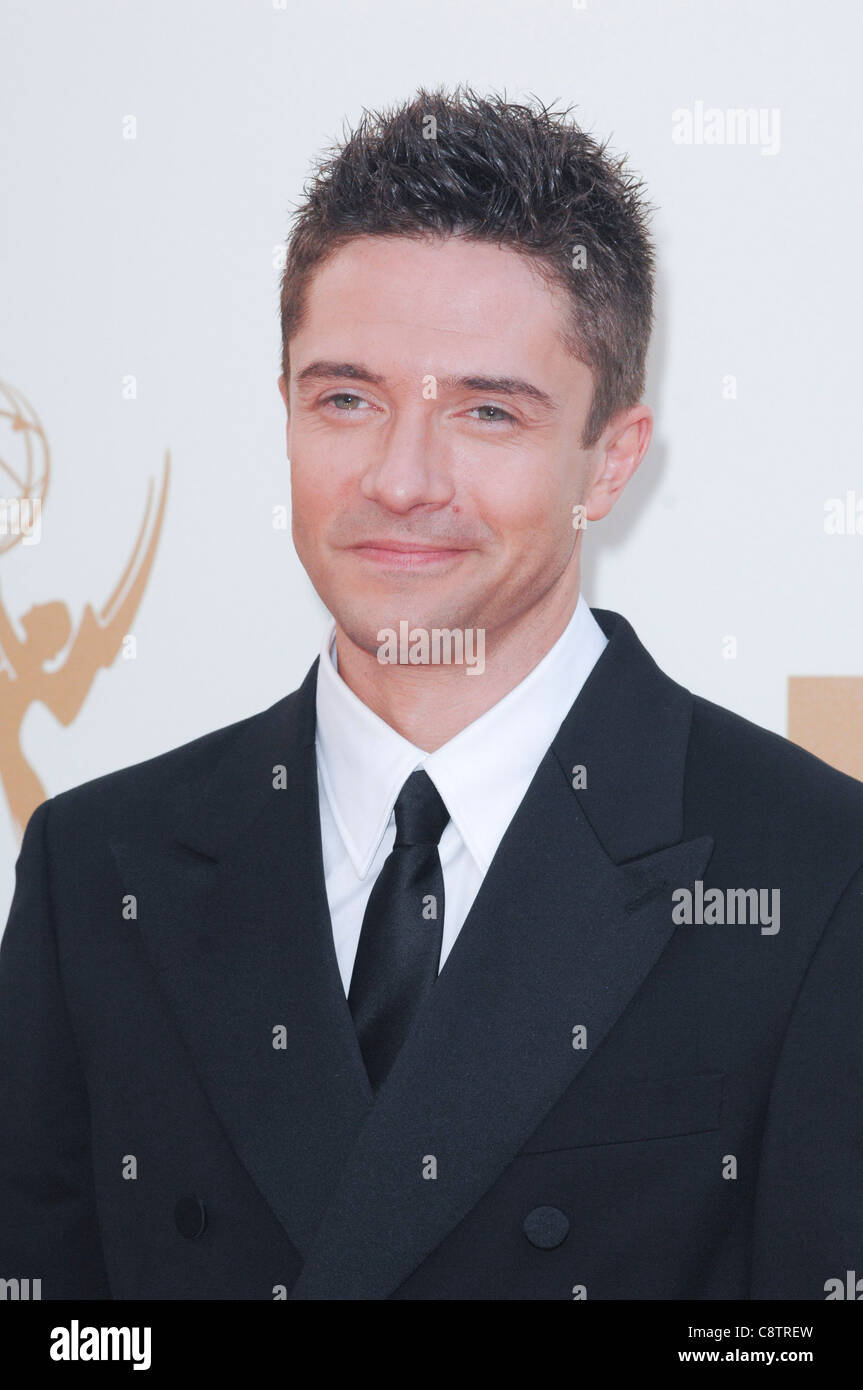 Topher Grace im Ankunftsbereich für die 63. Primetime Emmy Awards - Ankünfte 2, Nokia Theatre L.A. Live, Los Angeles, CA September Stockfoto