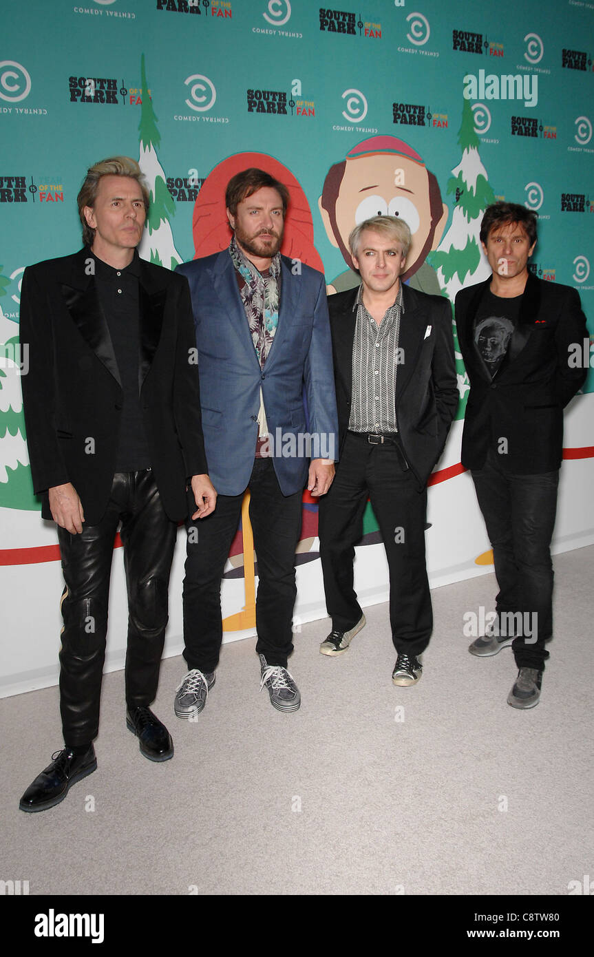 Duran Duran (John Taylor, Simon Le Bon, Nick Rhodes und Roger Taylor) im Ankunftsbereich für SOUTH PARK 15. Jahrestag Partei, Barker Stockfoto