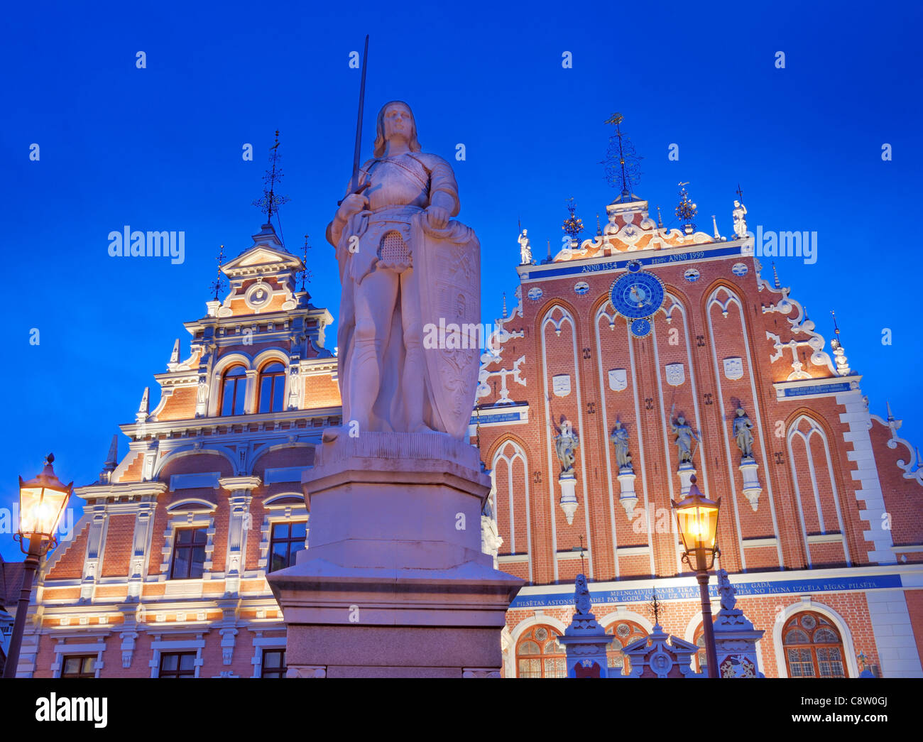 Roland-Statue und die Mitesser Haus in Riga, Lettland. Stockfoto