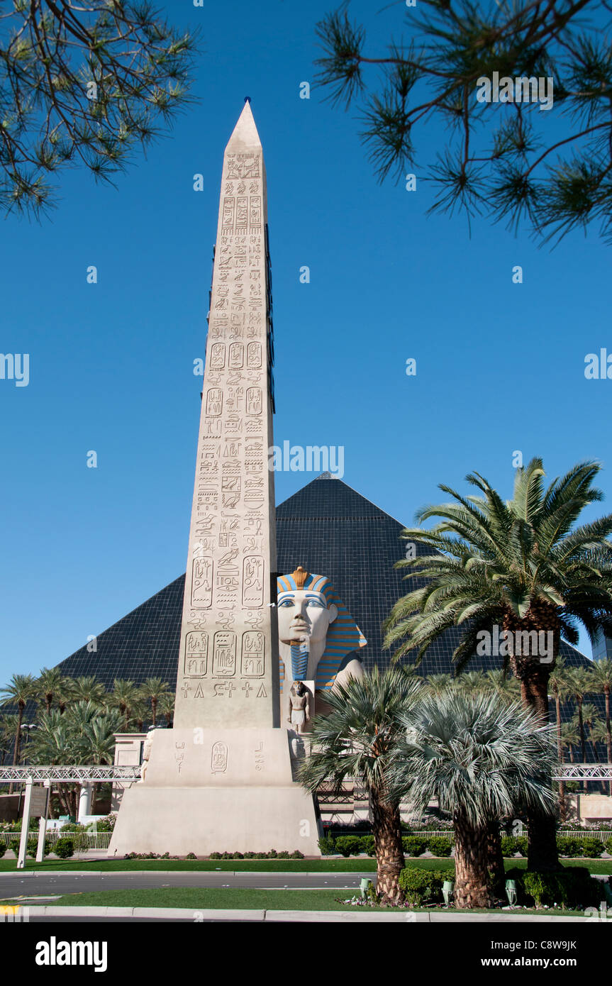 Obelisk Casino Luxor Las Vegas Nevada Sphinx Pyramide Glücksspiel Hauptstadt der Welt der Vereinigten Staaten Stockfoto