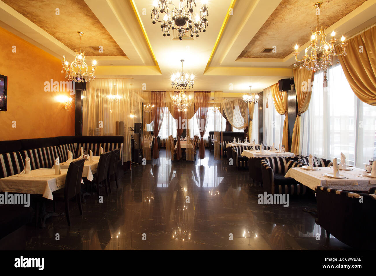 Restaurant das Innere im klassischen Stil Stockfoto