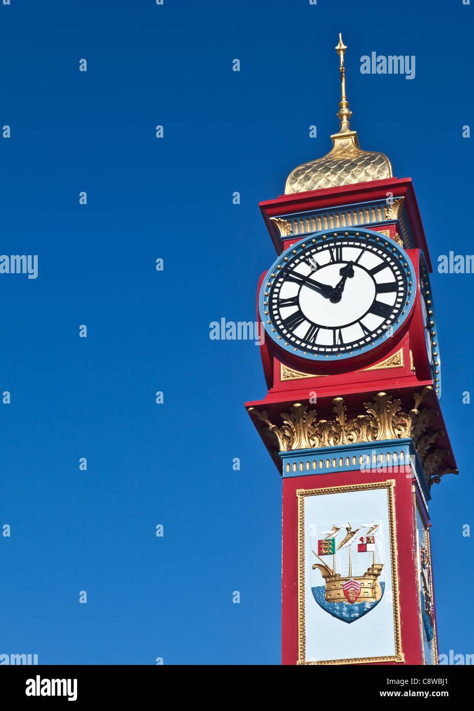 Uhrturm am Strand von Weymouth Stockfoto